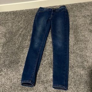 Dark jegging skinny jeans